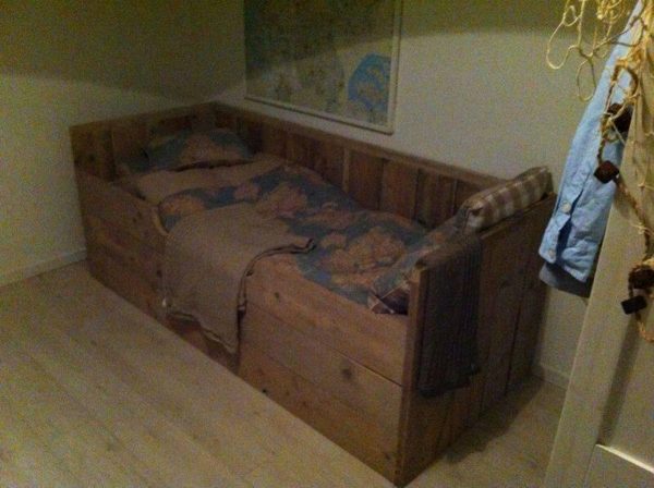 Kinderbed kajuit bed Paola van Gebruikt steigerhout eenpersoonsbed met 2 lade 90x200cm
