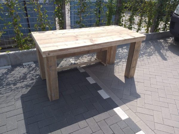 Tafel "Blokpoot" van Gebruikt steigerhout 76x140cm 4 persoons tafel