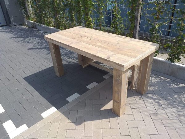 Tafel "Blokpoot" van Gebruikt steigerhout 96x250cm 8 tot 10 persoons tafel